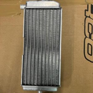 RADIATEUR DROIT 250/300 SE 2019 A 2023